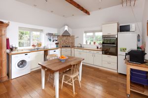 Kitchen / Breakfast Room- click for photo gallery
